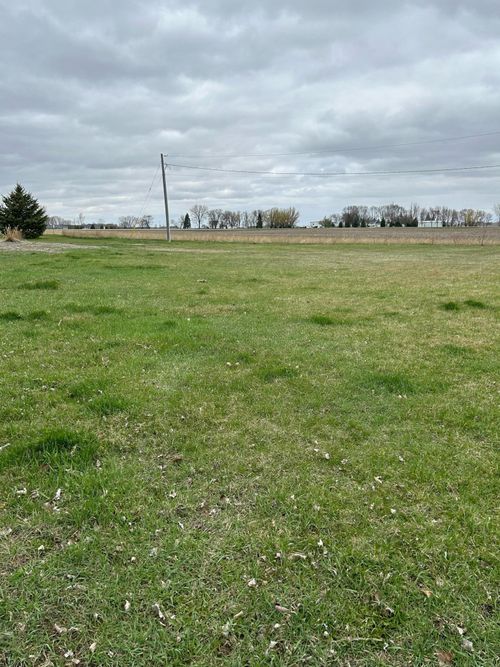 230 5th St Ne, Pennock, MN, 56279-3000 | Card Image