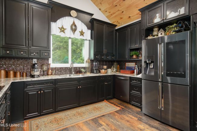 Kitchen | Image 9