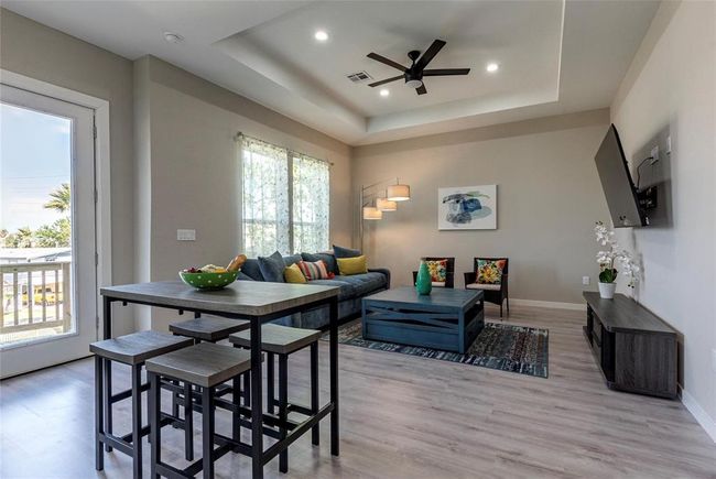 2113 Knollwood St, House other with 4 bedrooms, 2 bathrooms and null parking in Kemah TX | Image 6