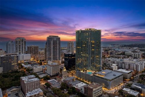 1405-400 Central Ave, ST PETERSBURG, FL, 33701-3809 | Card Image