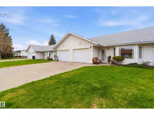 5138 47 St, Redwater, AB, T0A2W1 | Card Image