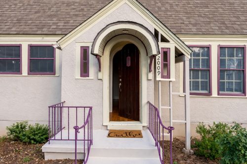 2009 Travis Heights Blvd, Austin, TX, 78704-3640 | Card Image