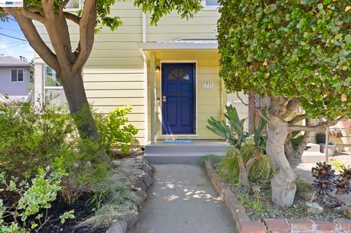 1711 3rd St, Alameda, CA, 94501-1833 | Card Image