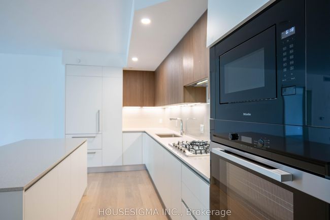 210G - 200 Keewatin Ave, Condo with 3 bedrooms, 2 bathrooms and 2 parking in Toronto ON | Image 4