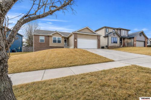 8931 Berg Drive, Lincoln, NE, 68505 | Card Image