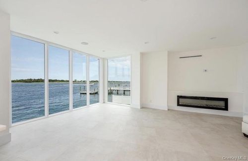 177 Albany Blvd, Atlantic Beach, NY, 11509-1202 | Card Image