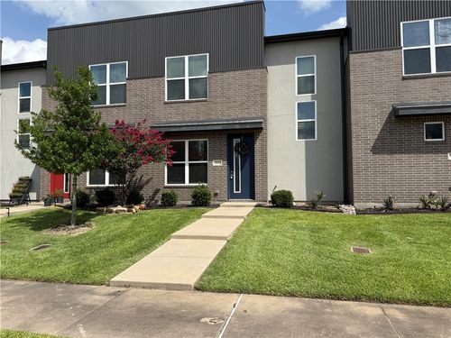 2425 Chinook Way, College Station, TX, 77845-2097 | Card Image