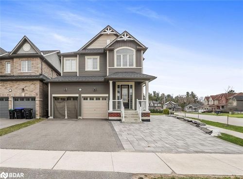 31 Wood Cres, Angus, ON, L3W0M5 | Card Image