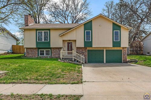 4209 35th Ter, Topeka, KS, 66614-3642 | Card Image