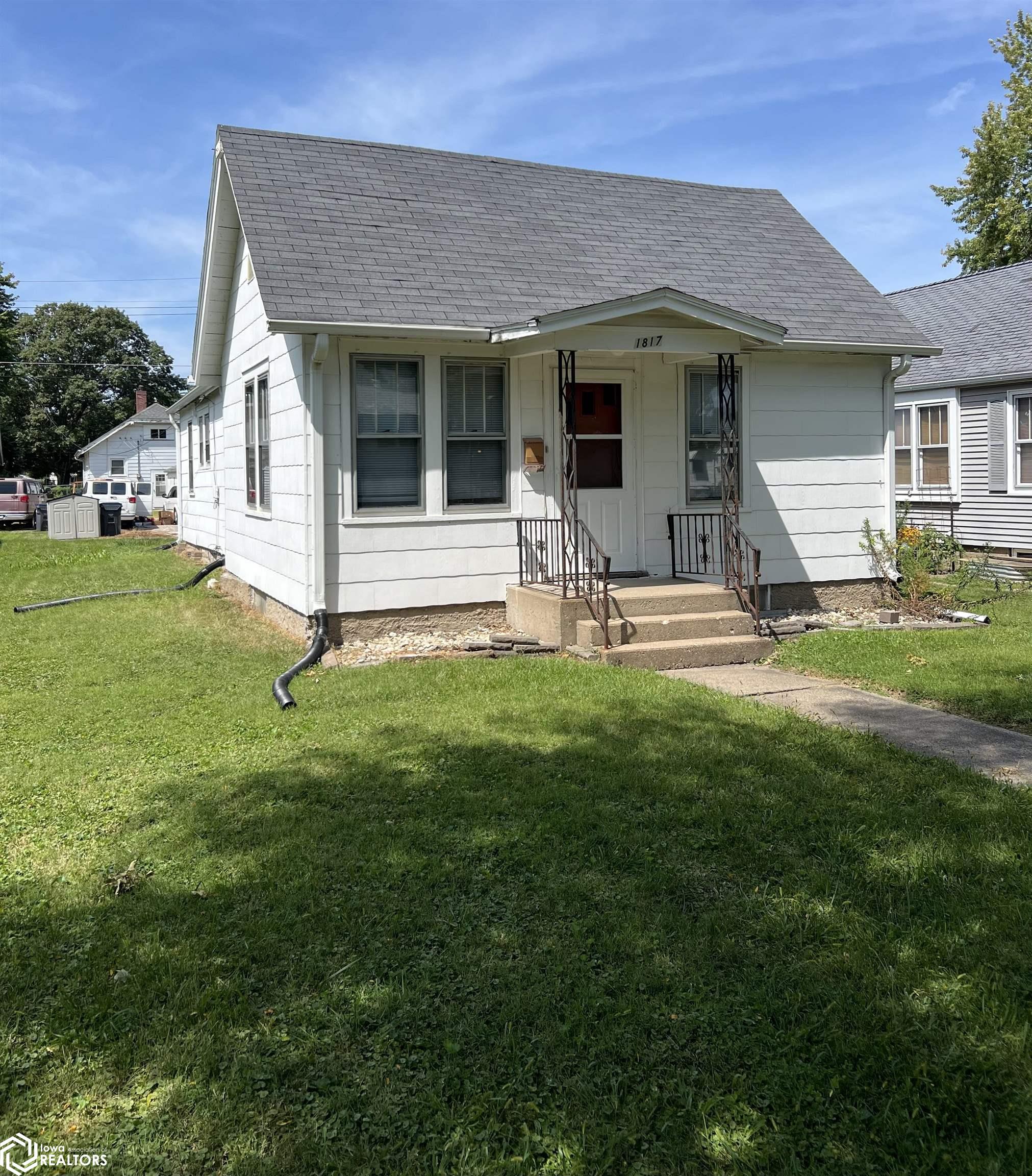 12th St, Burlington, IA 52601