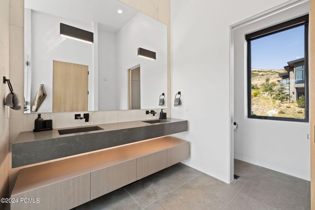 1319 W Skyridge Dr, Home with 7 bedrooms, 9 bathrooms and null parking in Mayflower Mnt UT | Image 27