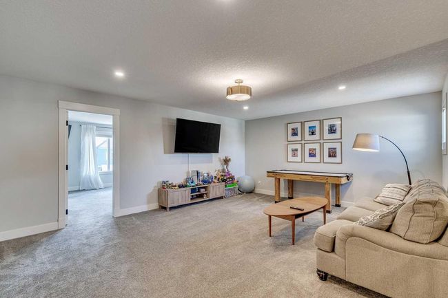 47 Mahogany Cape Se, House other with 3 bedrooms, 3 bathrooms and 4 parking in Calgary AB | Image 24