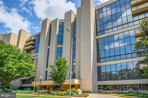 208-1101 S Arlington Ridge Rd, ARLINGTON, VA, 22202-1923 | Card Image