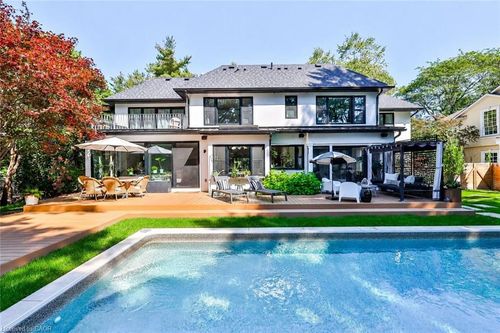 200 Chartwell Rd, Oakville, ON, L6J3Z8 | Card Image