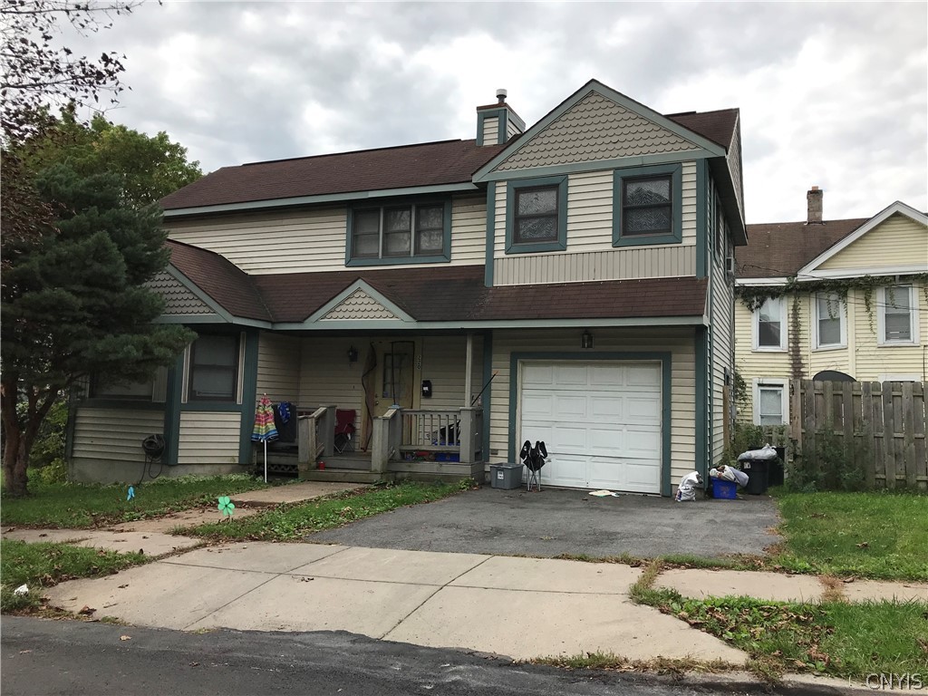 Gertrude St, Syracuse, NY 13203