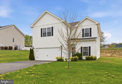 697 Rivanna Run, FALLING WATERS, WV, 25419-4290 | Card Image