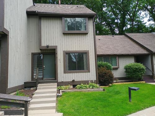 502 Stoneywood Dr, Brighton, MI, 48116-1106 | Card Image