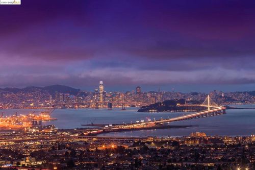9 Clipper Hl, Oakland, CA, 94618-2314 | Card Image