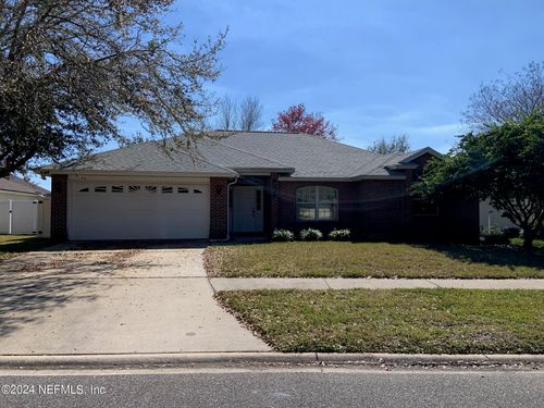 9226 Hawks Run Ln, JACKSONVILLE, FL, 32222-2802 | Card Image