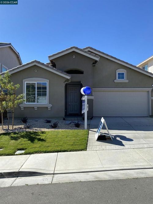 527 Yarrow Dr, Fairfield, CA, 94534-4289 | Card Image