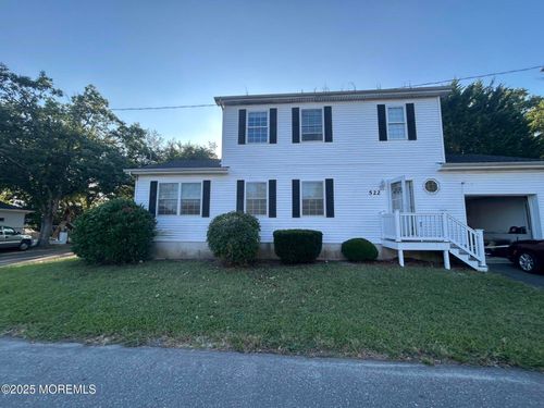 522 Roosevelt Ave, Toms River, NJ, 08753-5924 | Card Image