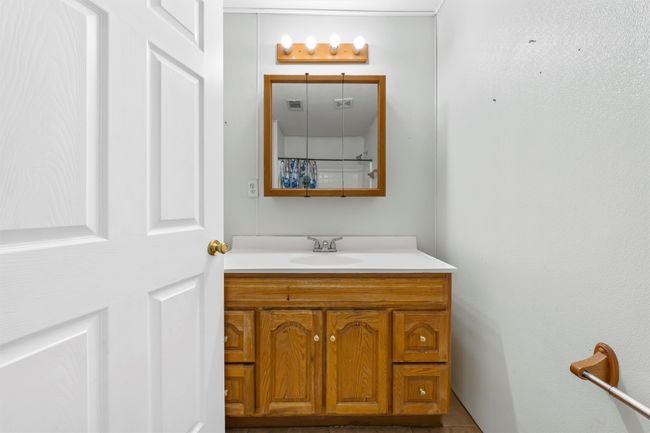 1560 Roadrunner Trl, House other with 3 bedrooms, 2 bathrooms and null parking in Riesel TX | Image 15