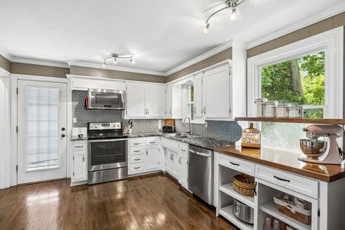 318 Jacksonian Dr, Hermitage, TN, 37076-1908 | Card Image