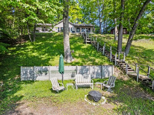 9898 S Pritchard Dr, Stanwood, MI, 49346-9340 | Card Image