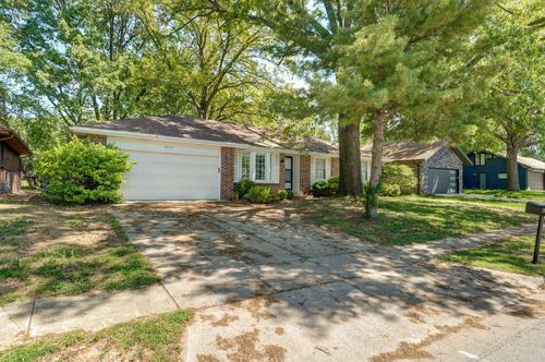 2857 E Linwood St, Springfield, MO, 65804-1960 | Card Image