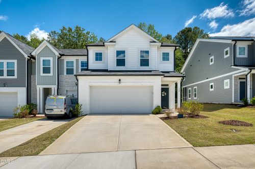 530 Barrington Row Ave, Zebulon, NC, 27597-3709 | Card Image