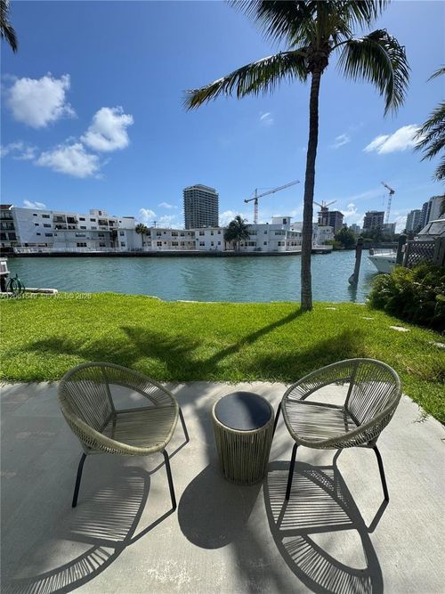 16-6905 Bay Dr, Miami Beach, FL, 33141-5420 | Card Image