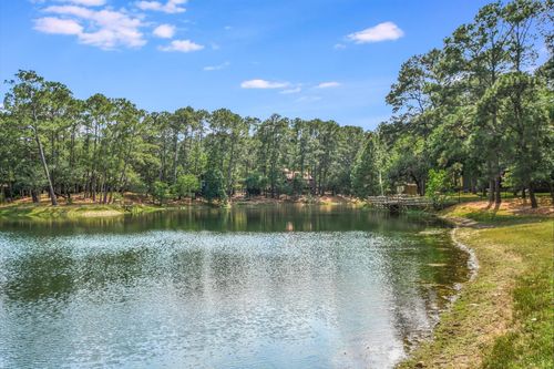 124 Broken Bow, La Grange, TX, 78945-5341 | Card Image