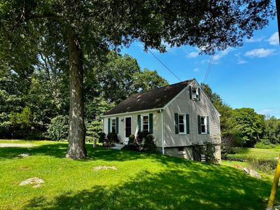 21 Providence New London Turnpike, House other with 3 bedrooms, 1 bathrooms and 6 parking in North Stonington CT | Image 2