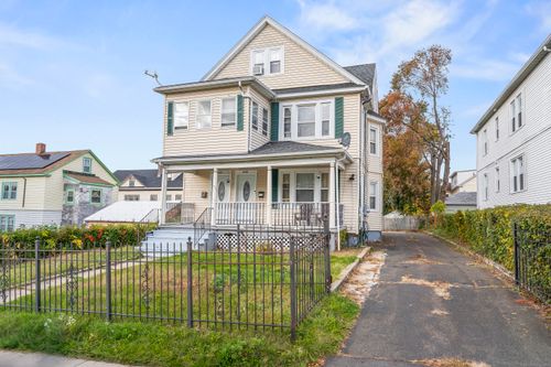 218 Holcomb St, Hartford, CT, 06112-1433 | Card Image