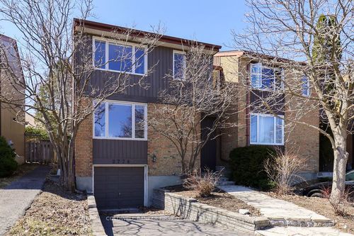 2778 Springland Dr, Ottawa, ON, K1V6M4 | Card Image