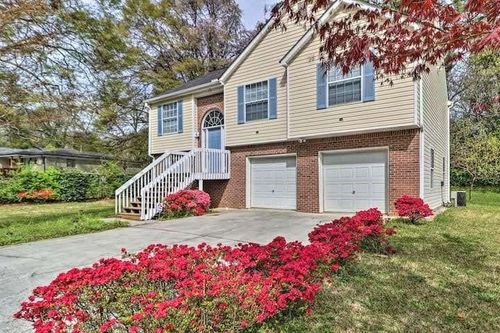 483 Oak Dr, Hapeville, GA, 30354-1228 | Card Image