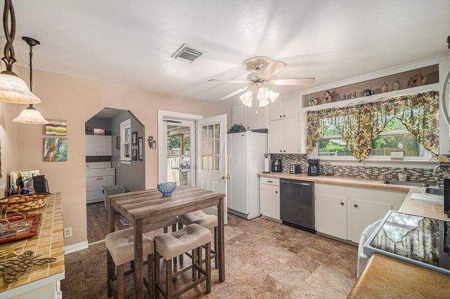 504 Harrison Ln, House other with 2 bedrooms, 1 bathrooms and null parking in Hurst TX | Image 9
