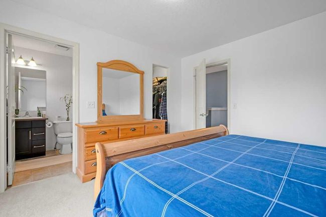 117 Chaparral Valley Gdns Se, Townhouse with 3 bedrooms, 3 bathrooms and 2 parking in Calgary AB | Image 25