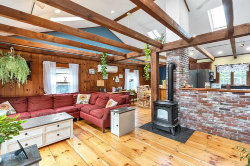 253 Wellington Rd, Rindge, NH, 03461-7809 | Card Image