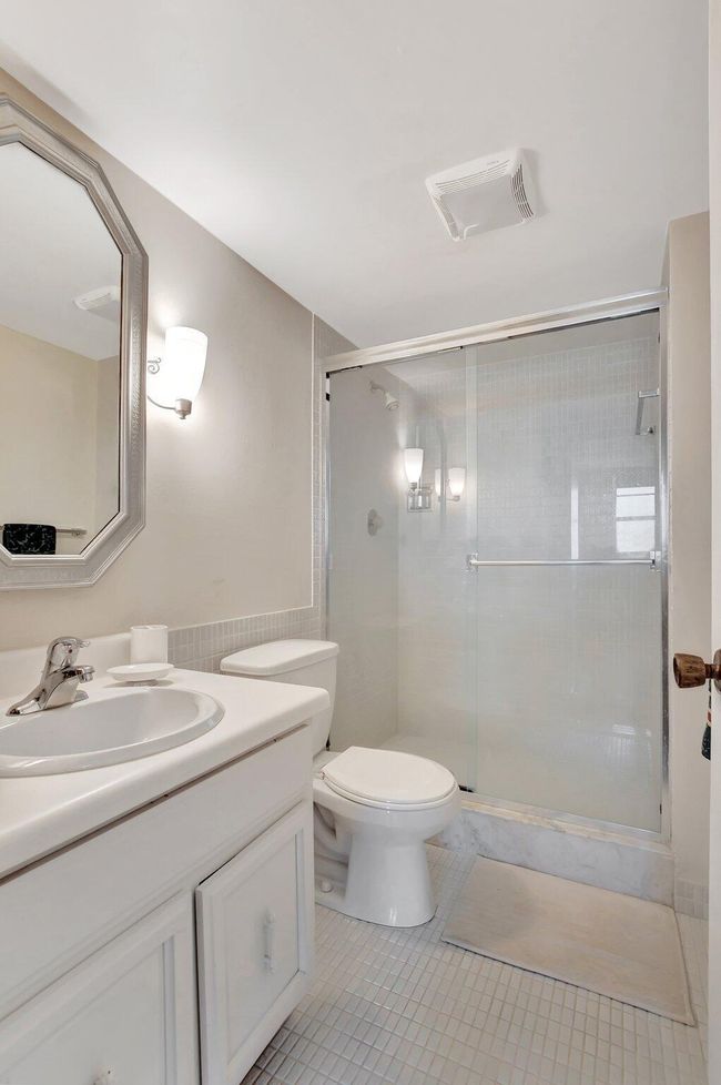APT-1406W - 2121 N Ocean Blvd, Condo with 2 bedrooms, 2 bathrooms and null parking in Boca Raton FL | Image 27