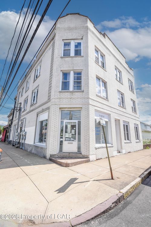 2 Airy St, Wilkes Barre, PA, 18702-4742 | Card Image