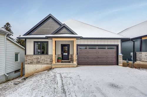 8088 Union Rd, Fingal, ON, N0L1K0 | Card Image