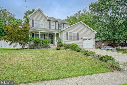 7525 Forrest Ave, PENNSAUKEN, NJ, 08110-2552 | Card Image