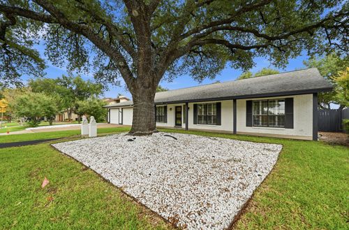 4805 Greystone Drive, Austin, TX, 78731 | Card Image