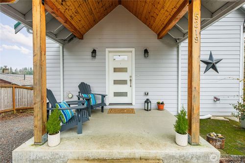 5219 Lerch Rd, Snohomish, WA, 98290-7702 | Card Image