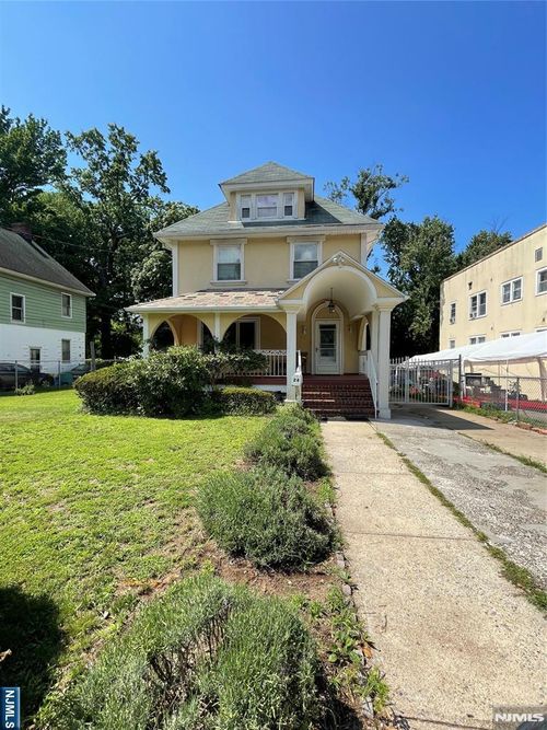 24 Cleveland St, Englewood, NJ, 07631-2114 | Card Image