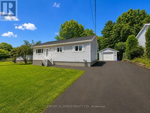 117 Ellen Avenue, Cornwall, ON, K6J3L8 | Card Image
