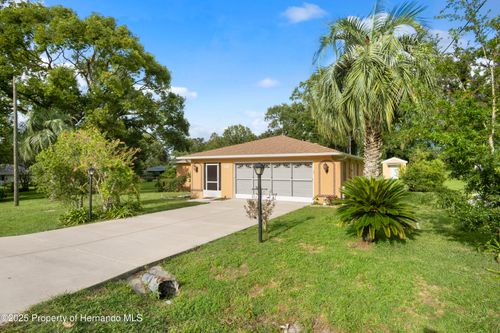 10196 Thayer St, BROOKSVILLE, FL, 34601-5129 | Card Image