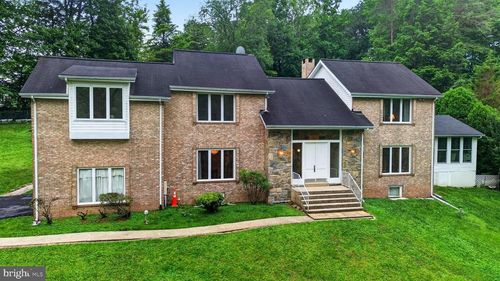 10320 Glen Rd, POTOMAC, MD, 20854-1835 | Card Image