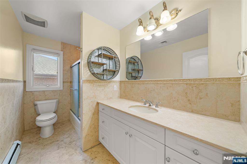 Residential in Palisades Park 3